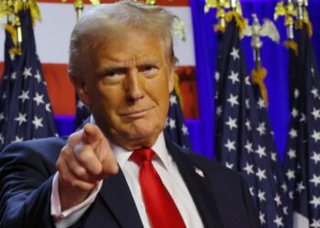 Ketegangan AS-Iran Meningkat: Trump Unggah Video AI Hancurnya Pulau Kharg, Iran Balas Tembakkan Rudal