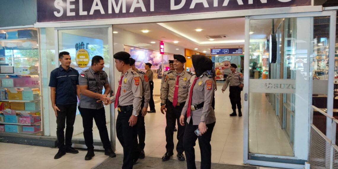 Sat Pamobvit Polres Lhokseumawe Amankan Pusat Perbelanjaan, Antisipasi Gangguan Kamtibmas Jelang HUT RI ke-81