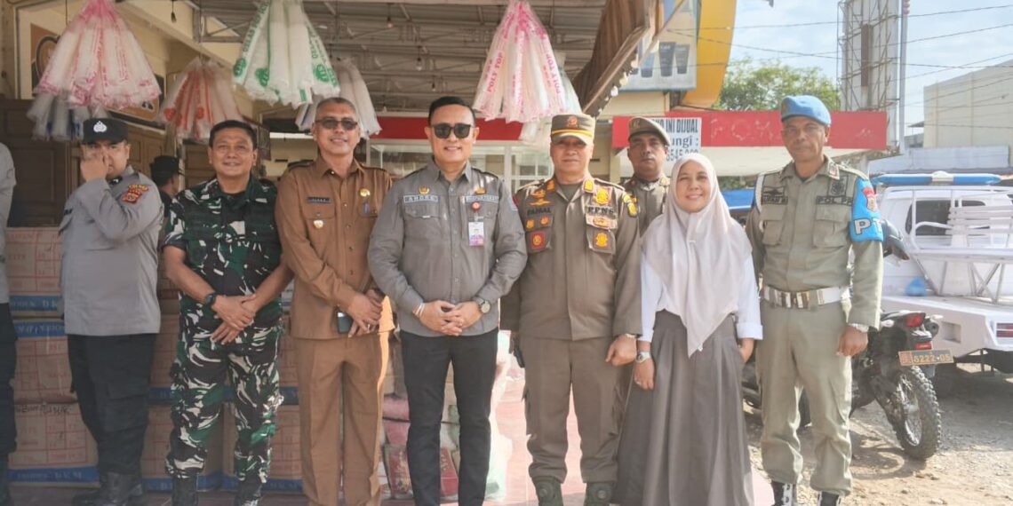 Sinergi Lintas Sektoral Sukses Tertibkan Pembongkaran Kios di Keude Geudong