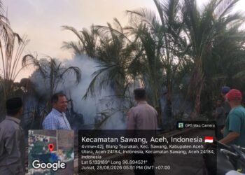 Cegah Meluas, Personel Polres Lhokseumawe Datangi Dua Lokasi Kebakaran Lahan