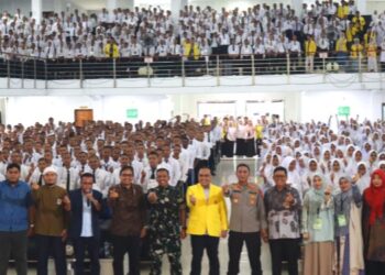 Kapolres Ahzan dan Dandim Faisal Tanamkan Semangat Kebangsaan kepada Mahasiswa Baru PNL