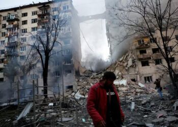 Ngeri! Kota Kyiv Diserang Hujan Rudal Balistik Rusia, Gedung-Gedung Kobong