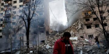 Ngeri! Kota Kyiv Diserang Hujan Rudal Balistik Rusia, Gedung-Gedung Kobong