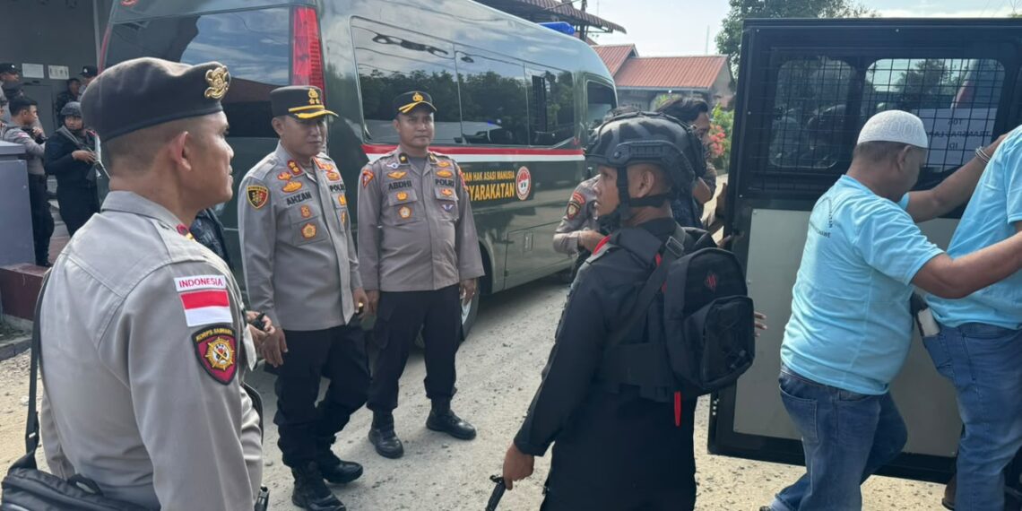 Kawal Ketat Perpindahan 459 Napi ke Lapas Baru Ulee Blang Mane, Kapolres Lhokseumawe Pimpin Langsung Pengamanan Gabungan