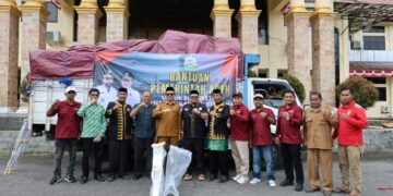 Mualem-Dek Fadh Salurkan Bantuan Kebencanaan Rp1,25 Miliar dan Alat Bantu Disabilitas ke Subulussalam