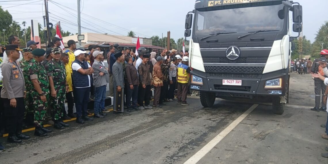 10 Bulan Rusak Diterjang Banjir, Jembatan Krueng Tingkeum Bireuen Akhirnya Dibuka