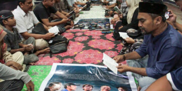 Lima Jurnalis Hilang di Anak Krakatau, Puluhan Wartawan Gelar Yasinan dan Doa Bersama