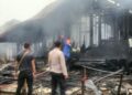 Polisi Hadir di TKP Kebakaran Dua Rumah di Muara Dua, Lakukan Pengamanan dan Penyelidikan