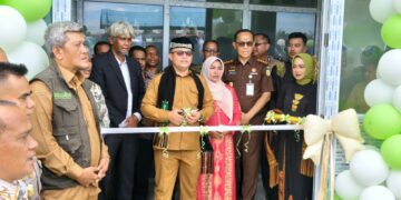 Bupati Ayah Wa Launching Ie Loen, Investasi Besar Tirta Pase Dituntut Hasil Nyata