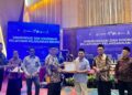 Direktur Bina KUA dan Keluarga Sakinah Ahmad Zayadi beri penghargaan The Most KUA