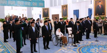Presiden Prabowo Lantik 26 Anggota Wantimpres, Diantaranya Rocky Gerung dan Jusuf Hamka