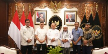 Wagub Dek Fadh, Abu Paya Pasi dan Ketua DPRA Temui Menko Polkam