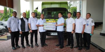 Wujudkan Lingkungan Bersih, PIM Dukung 1 unit Armada Truk Pengangkut Sampah kepada Pemerintah Kota Lhokseumawe