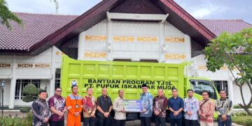 Bupati Aceh Utara Diwakili Sekda Terima Bantuan Dump Truck dari PT PIM