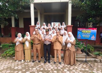 Program 100 Hari Kapolri Suyudi Ario Seto, Polsek Meurah Mulia Pimpin Polisi Peduli Pendidikan di SMPN 3 Meurah Mulia