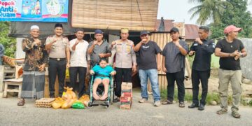 Polri Hadir untuk Masyarakat, Azalea Terima Bantuan Kursi Roda dari Kapolres Lhokseumawe